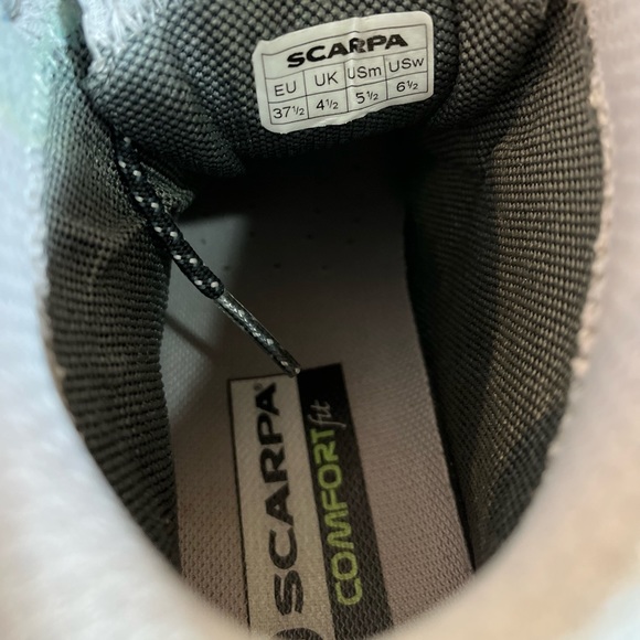 SCARPA Kailash Goretex Hiking Boot, Womens 6.5, Grey & Blue Suede - Picture 9 of 14